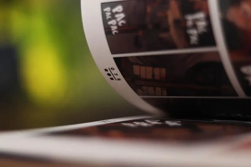 EXIT BD - La Dame de la Brume (FR) - AdventureBox | Jeux de Société