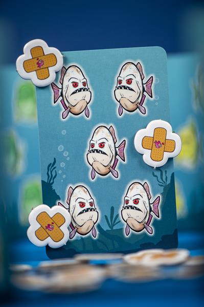 Piranha Flip Bilingue - Jeu de Cartes Familial | AdventureBox